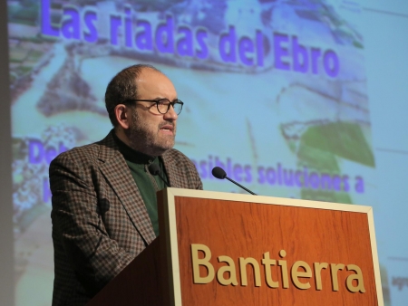 D.Juan Barbacil, comunicador de la AAA